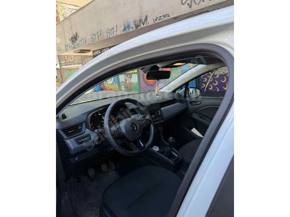 Sahibinden Renault Clio 1.0 SCe Joy 2022 Model Ankara LPG ‘Li