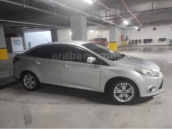 Sahibinden Ford Focus 1.6 TDCi Trend X 2013 Model  244.000 km Gri