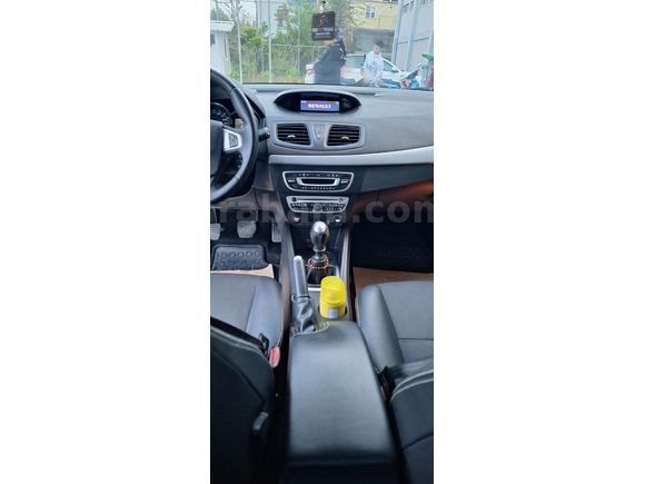 ikinci  Sahibinden ilk plaka  Renault Fluence 1.5 dCi Dynamique 2012 Model