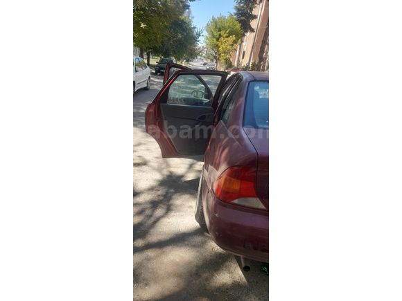 Sahibinden Ford Focus 1.6 Ambiente 2000 Model
