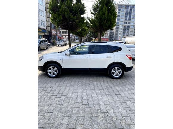 Sahibinden Nissan Qashqai+2 1.5 dCi Tekna 2013 Model  202.000 km Beyaz