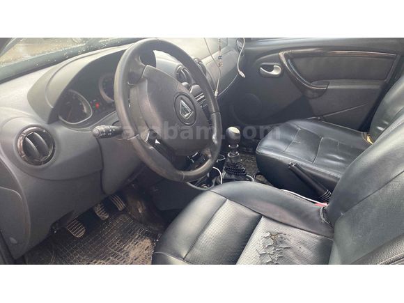 Sahibinden Dacia Duster 1.5 dCi Laureate 2011 Model 