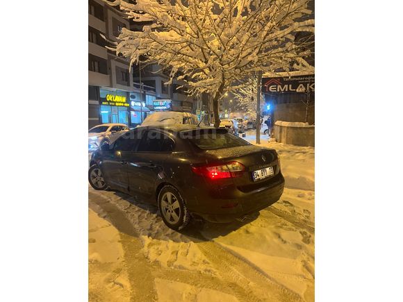 Sahibinden Renault Fluence 1.6 Extreme 2011 Model  178.000 km Lacivert