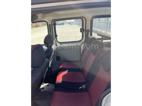 Sahibinden Renault Kangoo Multix 1.5 dCi Authentique 2005 Model 