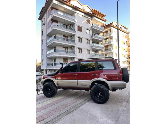 Sahibinden Nissan Terrano 2.7 TDI Elegance 2001 Model 