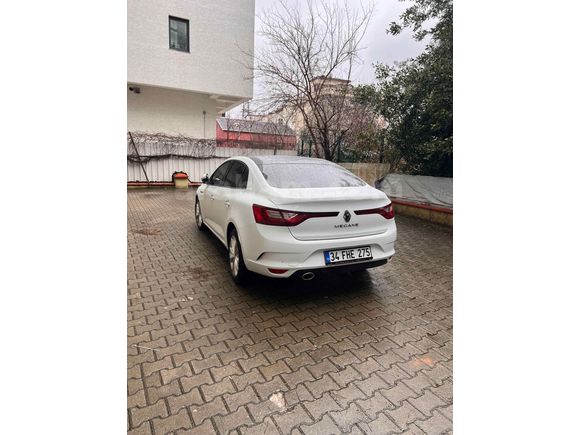 Sahibinden Renault Megane 1.3 TCe Icon 2020 Model 