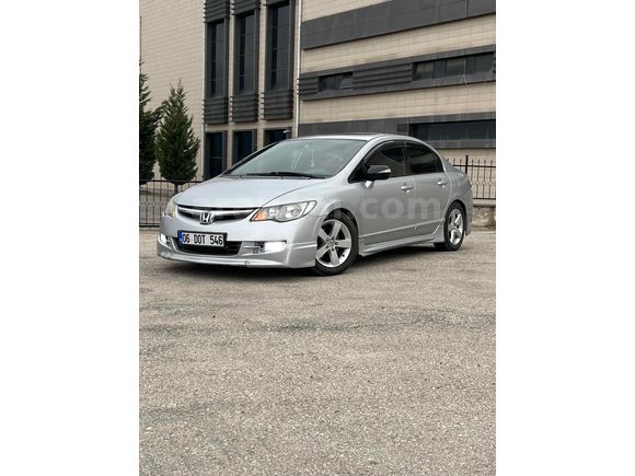 Sahibinden Honda Civic 1.6 Elegance 2007 Model  265.000 km Gri (Gümüş)