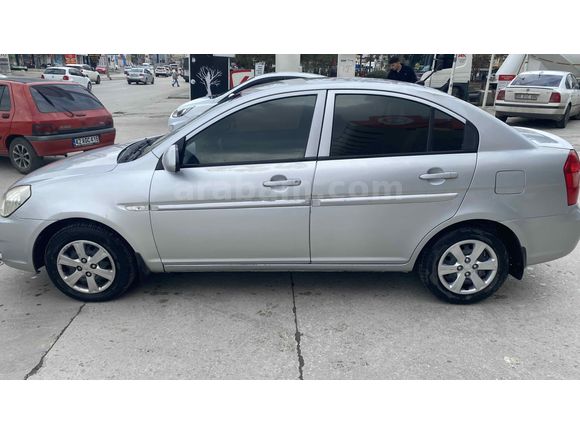 Sahibinden Hyundai Accent Era 1.5 CRDi-VGT Select 2011 Model 