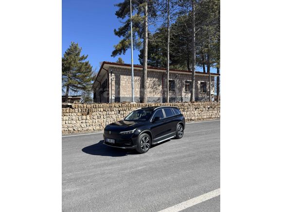 Sahibinden Skywell ET5 Premium 2022 Model  97.000 km Siyah