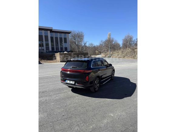 Sahibinden Skywell ET5 Premium 2022 Model  97.000 km Siyah