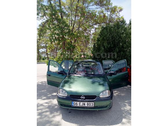 Memurdan Opel Corsa 1.2 Swing 1999 Model Ankara