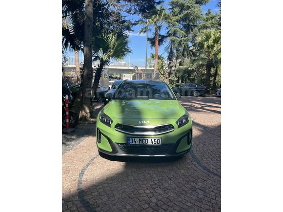 Sahibinden Kia XCeed 1.5 T-GDI Elegance 2024 Model