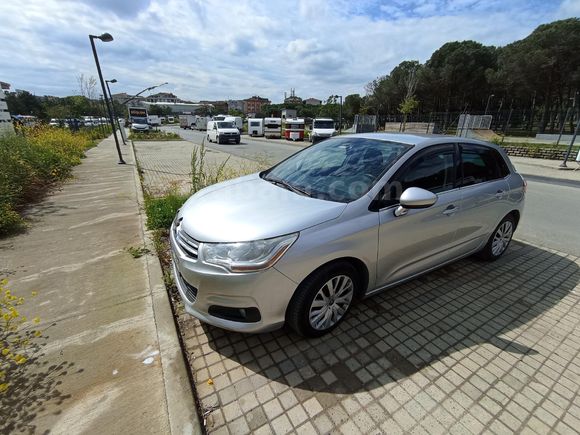 2028 Muayeneli - Ağır Bakımları Tam - Orijinal Citroen C4 Comfort