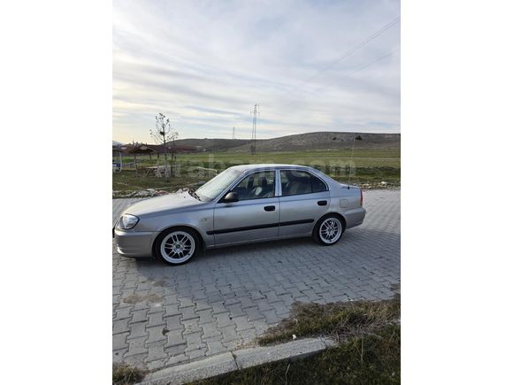 Sahibinden Hyundai Accent 1.3 Admire 2003 Model
