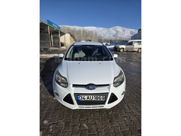 Sahibinden Ford Focus 1.6 TDCi Trend X 2013 Model van