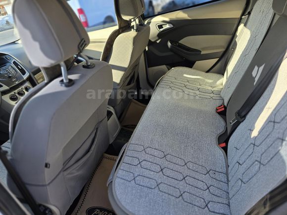Sahibinden Ford Focus 1.6 TDCi Trend X 2013 Model van