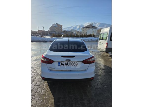 Sahibinden Ford Focus 1.6 TDCi Trend X 2013 Model van