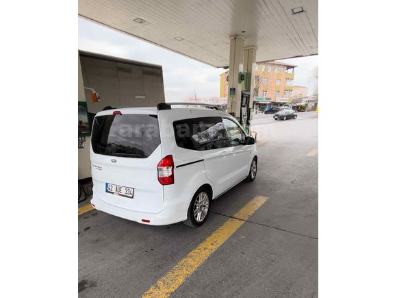 Sahibinden Ford Tourneo Courier 1.5 TDCi Titanium 2022 Model 