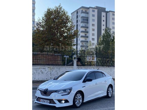 Sahibinden Renault Megane 1.5 dCi Touch 2018 Model 