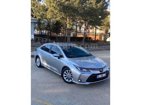 Sahibinden Toyota Corolla 1.5 Dream 2022 Model Yozgat 155.000 km Gri (metalik)