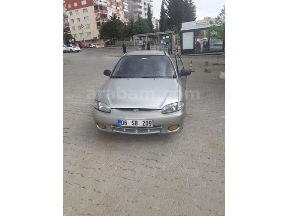 Hyundai Accent 1.3 LS 2000 Model