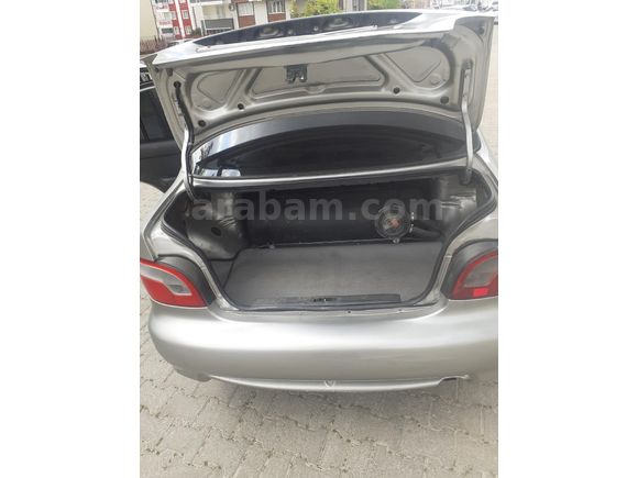 Hyundai Accent 1.3 LS 2000 Model