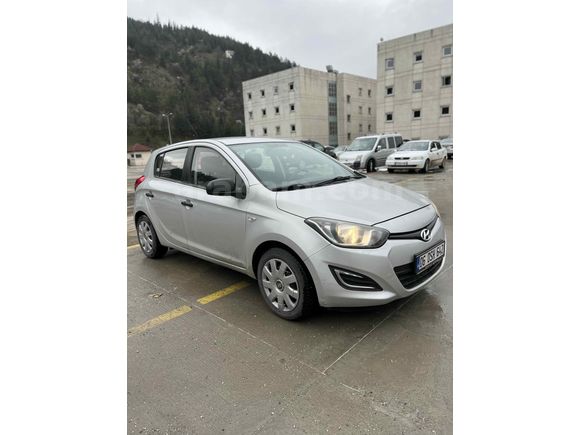 Sahibinden Hyundai i20 1.2 D-CVVT Jump 2013 Model 