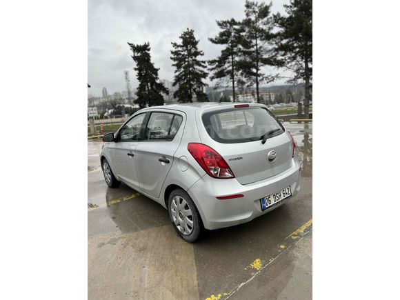 Sahibinden Hyundai i20 1.2 D-CVVT Jump 2013 Model 