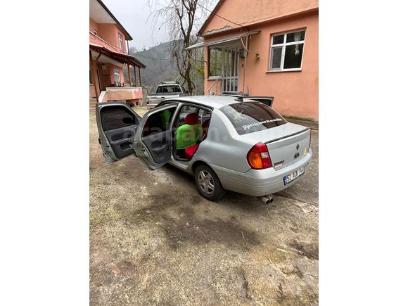 Sahibinden Renault Clio 1.4 2001 Model Rize