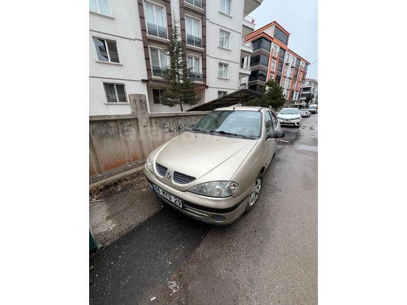 Sahibinden Renault Megane 1.4 RTA 2001 Model