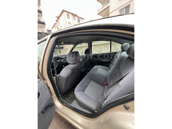 Sahibinden Renault Megane 1.4 RTA 2001 Model