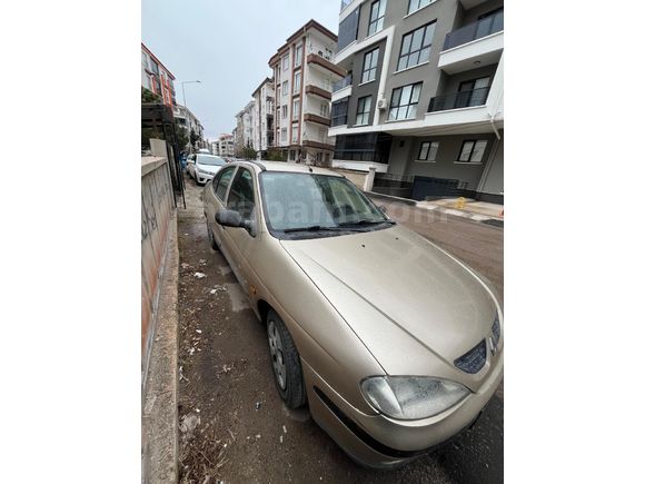 Sahibinden Renault Megane 1.4 RTA 2001 Model