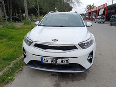Öğretmenden Otomatik Kia Stonic 2018