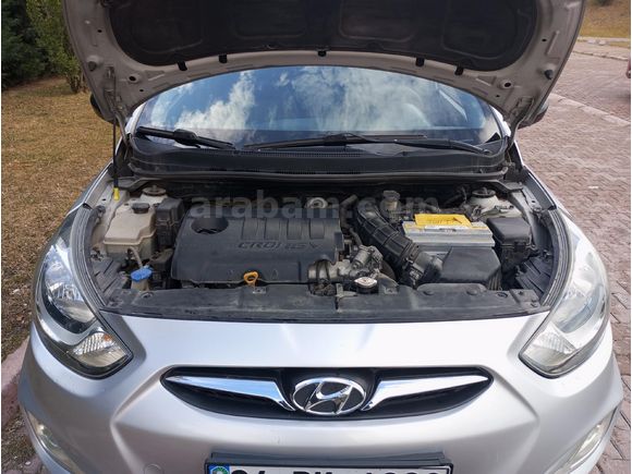 Sahibinden Hyundai Accent Blue 1.6 CRDI Mode Plus 2014 Model