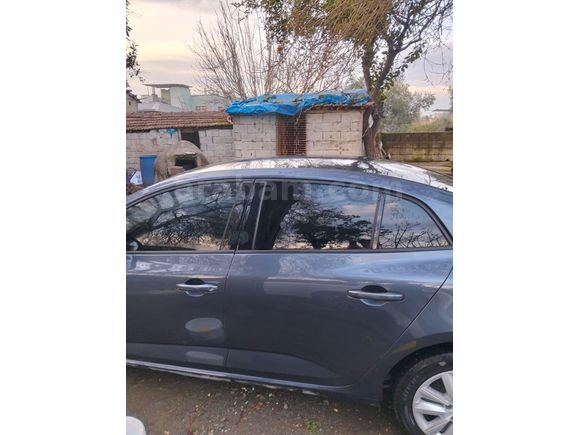 Sahibinden Renault Megane 1.3 TCe Touch 2025 Model