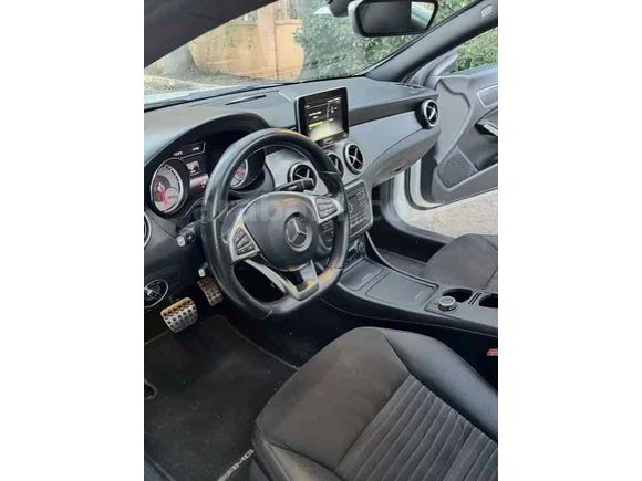 Memurdan 125 binde Temiz CLA 200 AMG
