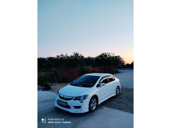 Sahibinden Honda Civic 1.6 Elegance 2011 Model Manisa 174.000 km Beyaz