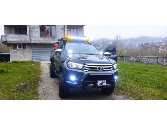 Sahibinden Toyota Hilux 2.4 D-4D 4x4 Hi-Cruiser 2018 Model 50. Yıl Otomatik  126.000 km Gri (metalik)