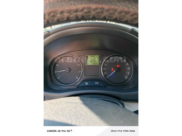 Sahibinden Skoda Fabia 1.2 Ambiente Dynamic 2012 Model