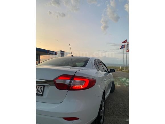 2015 model 1.5 DCI touch plus