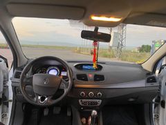 2015 model 1.5 DCI touch plus