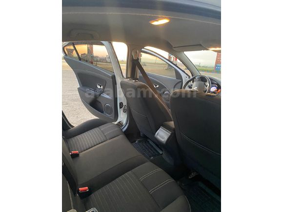 2015 model 1.5 DCI touch plus