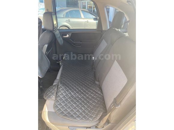 Sahibinden Temiz 2006 Model Meriva