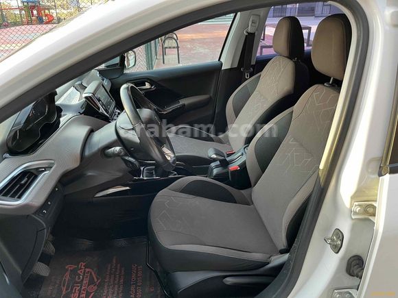 DEĞİŞENSİZ Peugeot 2008 1.6 e-HDi Active 2013 Model   Beyaz