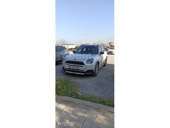 Sahibinden Mini Countryman E Favoured 2025 Model  28.000 km Beyaz