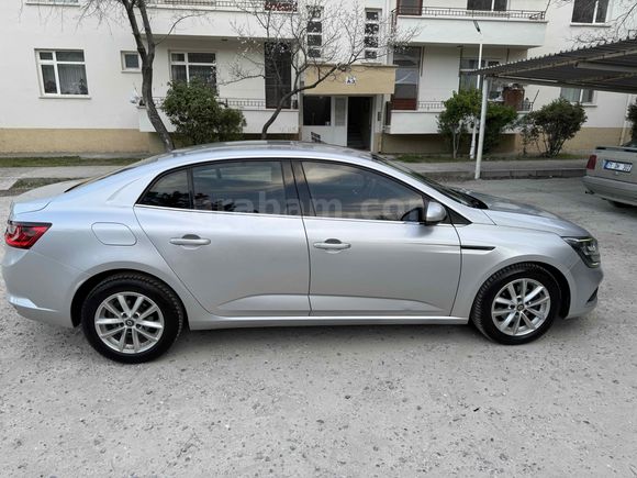 Sahibinden Renault Megane 1.5 dCi Touch 2017 Model 