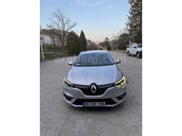 Sahibinden Renault Megane 1.5 dCi Touch 2017 Model 