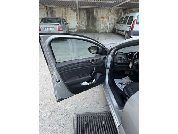 Sahibinden Renault Megane 1.5 dCi Touch 2017 Model 
