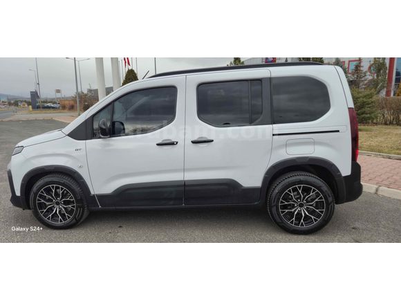 Sahibinden Peugeot Rifter 1.5 BlueHDI GT 2025 Model 