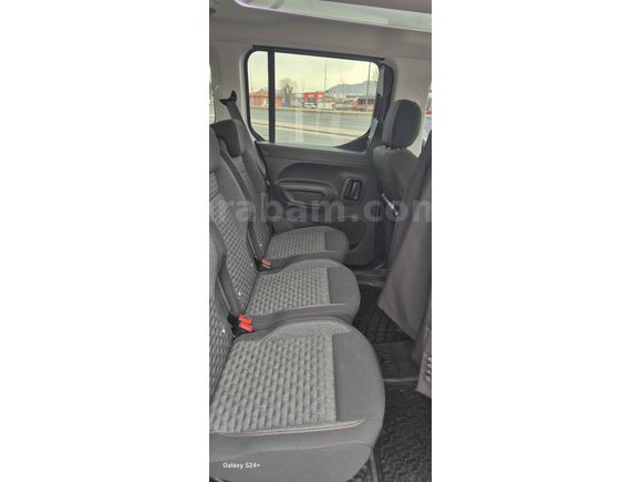 Sahibinden Peugeot Rifter 1.5 BlueHDI GT 2025 Model 